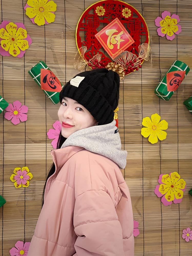 Dàn hoa khôi bóng chuyền Việt Nam lên đồ đón Tết-6