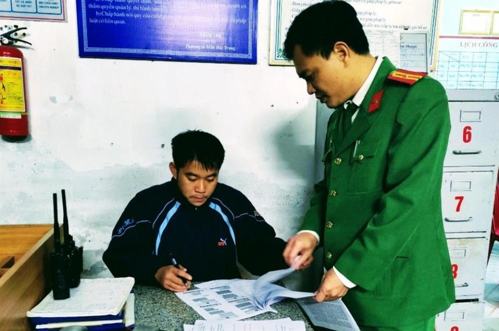 Khởi tố gã trai lừa vay hơn nửa tỷ đồng của phụ nữ để đánh bạc-1