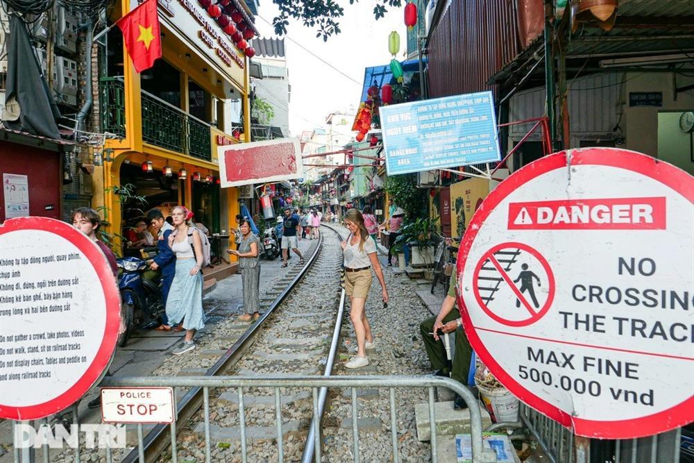 Hai điểm đến của Việt Nam càng cấm khách Tây càng lén lút tìm đến-2