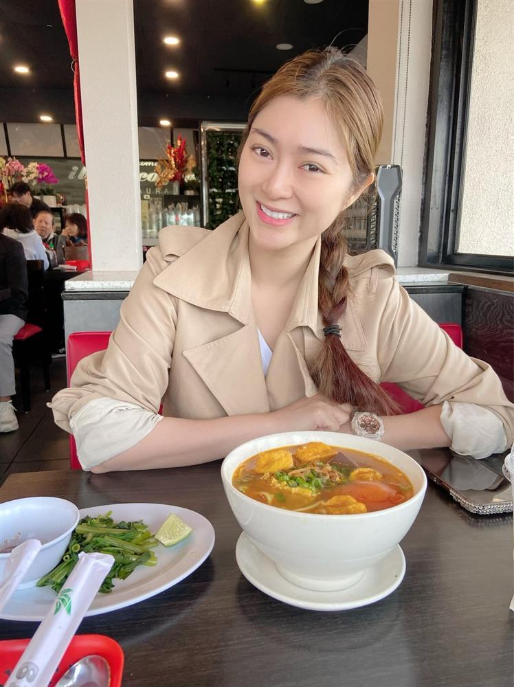 Thanh Trúc sau 1 năm ở ẩn: Lên chức mẹ tuổi 38, giấu kín danh tính ông xã-10