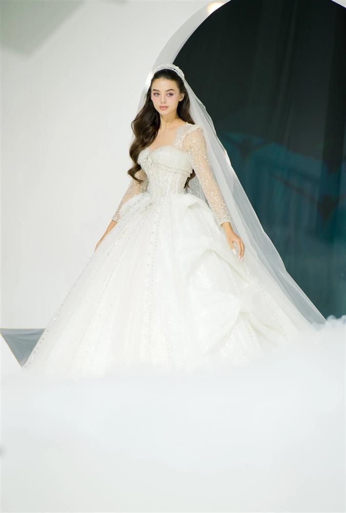 Bùi Tiến Dũng 5 lần 7 lượt khiến vợ Tây ê chề: Hết tung ảnh dìm nhan sắc, lại flex cảnh bù đầu làm việc nhà-5