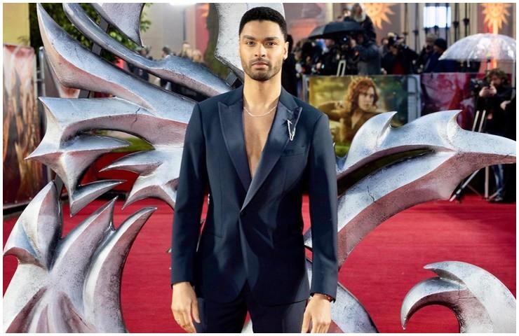 Những màn khoe ngực trần đắt giá ngàn vàng của các sao nam-10