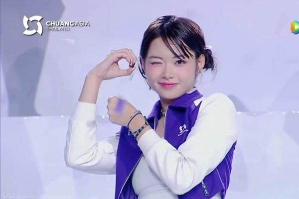 Cựu thành viên nhóm nhạc đông nhất Việt Nam gây chú ý khi tham gia show quốc tế-4