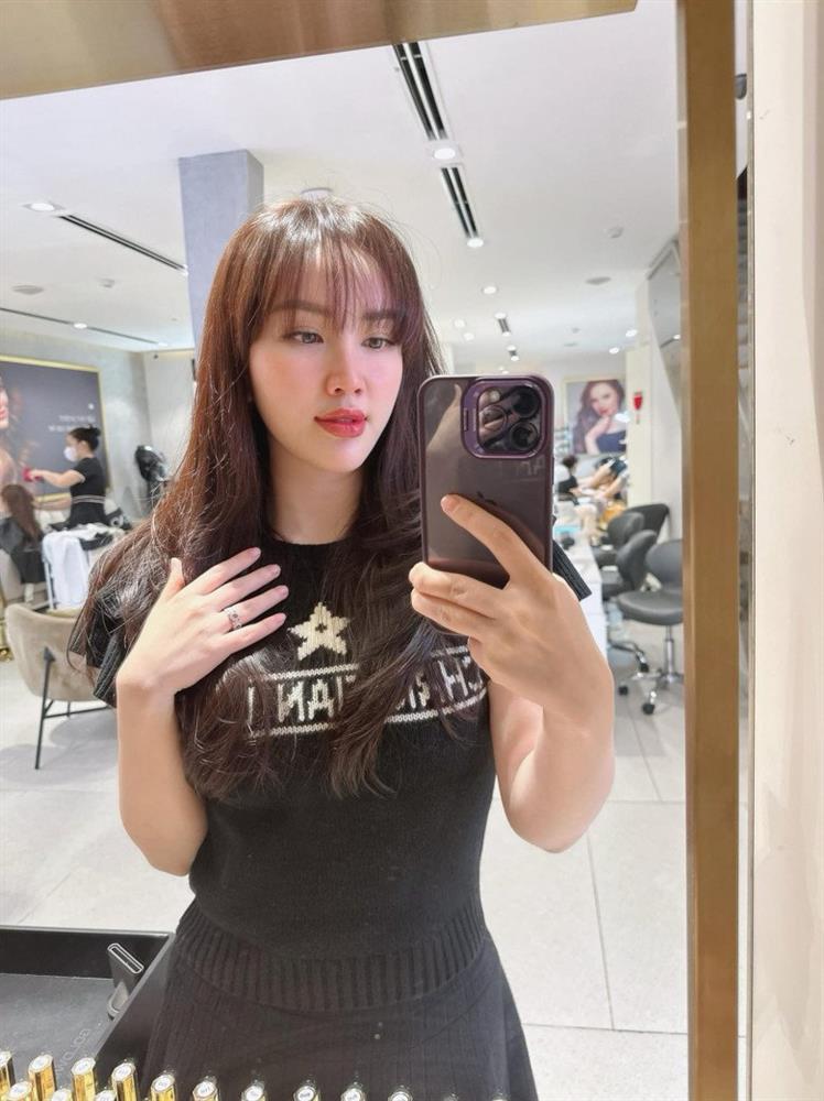 Bảo Thy hack tuổi với kiểu tóc mới đón Tết, nhan sắc ra sao mà bị chồng tỏ thái độ?-3