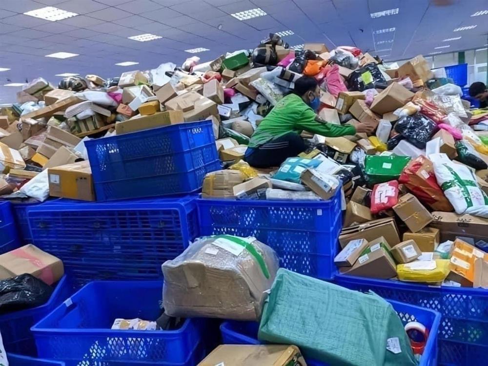 Ngóng shipper hơn ngóng người yêu, chủ kinh doanh quay cuồng xoay xở cận Tết-1