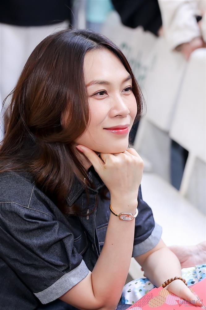 Mỹ Tâm trao quà Khu dưỡng lão, con gái Mai Phương bất ngờ xuất hiện-2