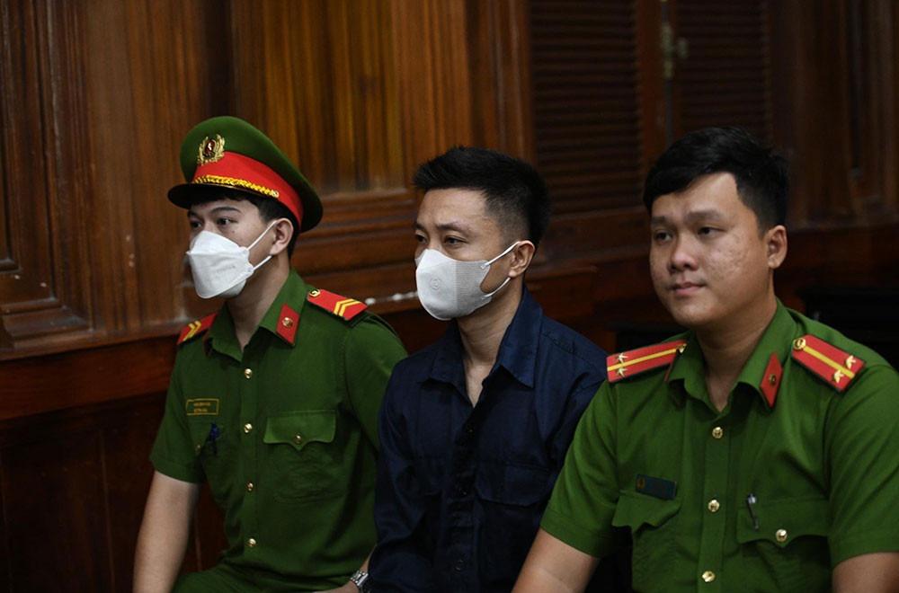 Người mẫu Ngọc Trinh được trả tự do ngay tại tòa-2