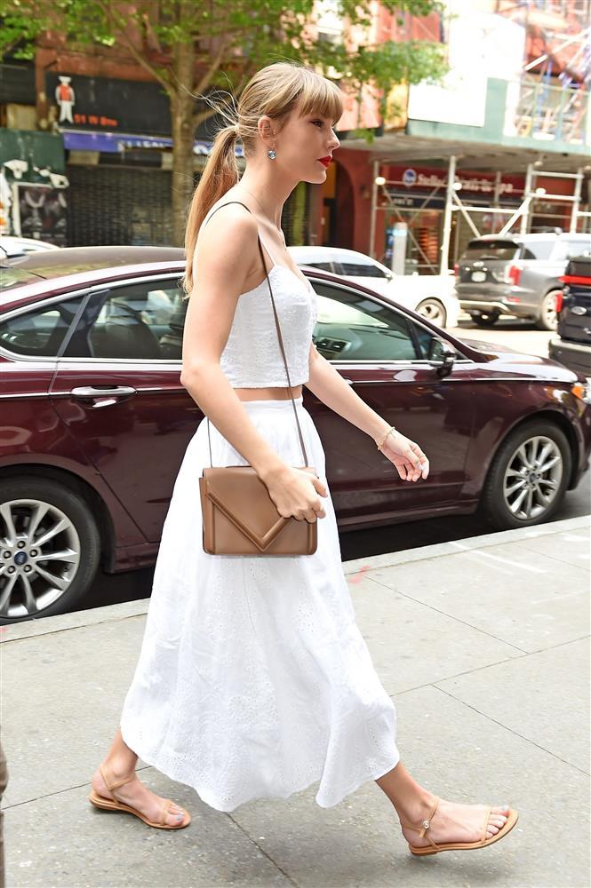 Taylor-Swift-4.jpg