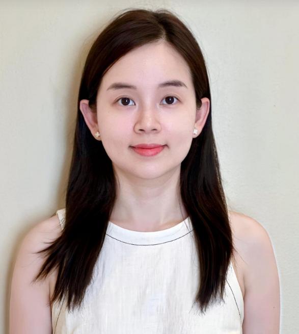 Ly Kute khoe nhan sắc rõ nét phu thê cùng chồng tuổi U40, để lộ quan hệ ông xã với con trai riêng-3