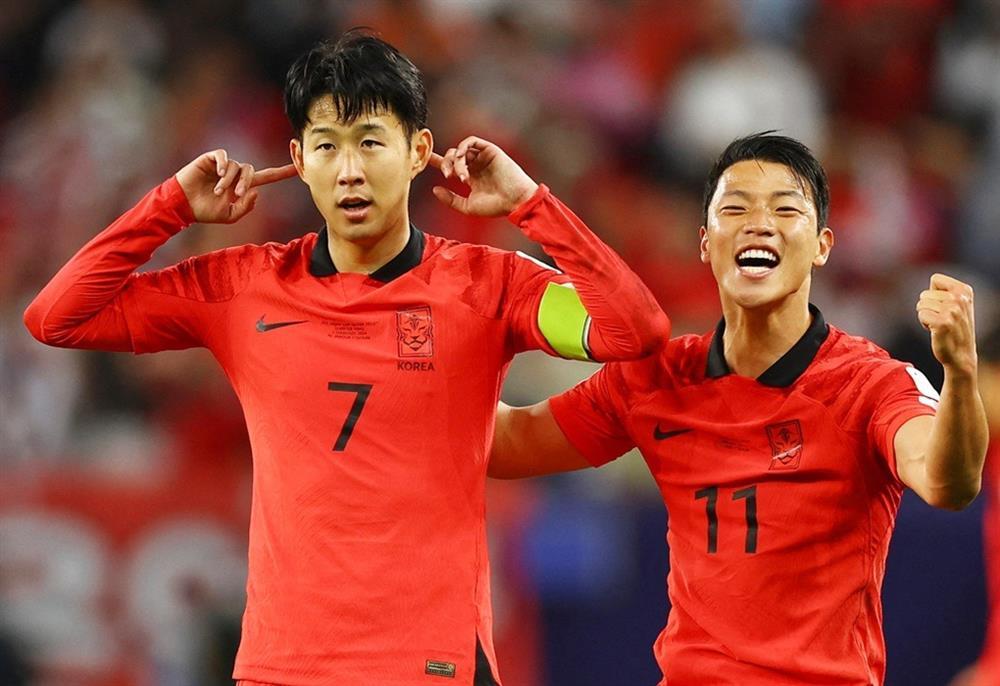 Son Heung Min bật khóc, thừa nhận cố tình kiếm phạt đền trước Australia-1