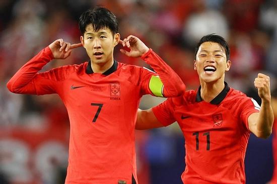 Son Heung Min bật khóc, thừa nhận cố tình kiếm phạt đền trước Australia