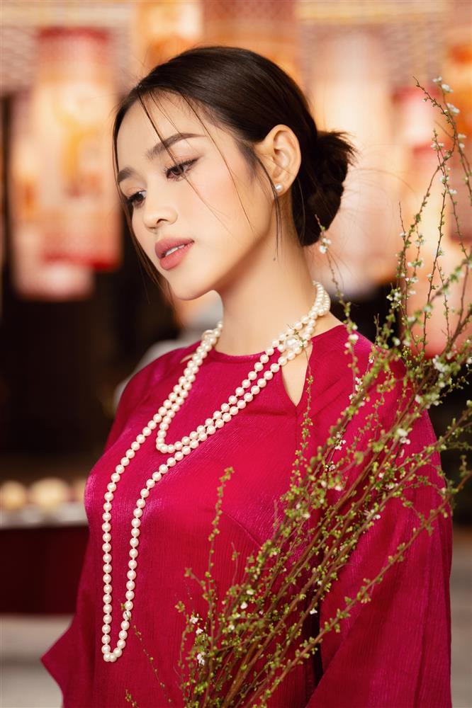 Hoa hậu Đỗ Hà xinh đẹp dạo phố trước thềm Xuân Giáp Thìn-6