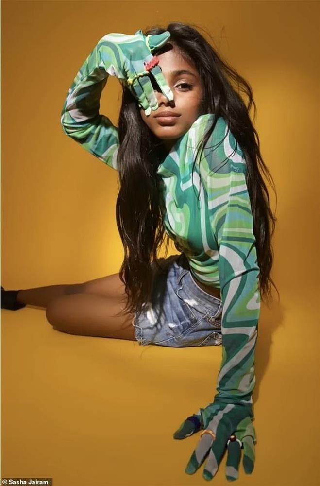 Công chúa khu ổ chuột gây sốt trong làng mẫu-1