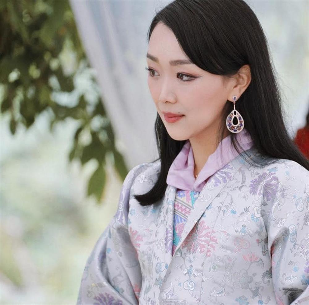 Em gái xinh đẹp, sống kín tiếng của Quốc vương Bhutan-9