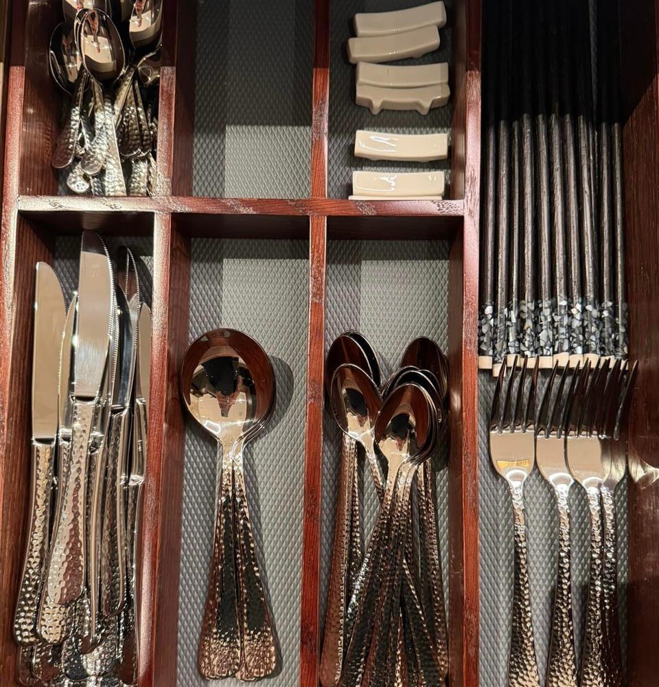 Không khí Tết ngập tràn trong biệt thự 20 tỷ của Noo Phước Thịnh-6