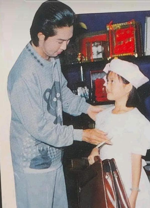 Con gái NSƯT Vũ Linh nghẹn ngào khi nhắc về ba, nói một câu khiến ai nấy cũng đều nhói lòng-3