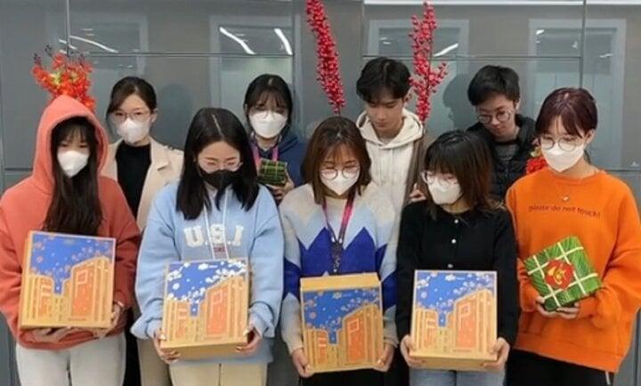 Muôn kiểu thưởng Tết Giáp Thìn độc lạ khiến dân mạng trầm trồ-8