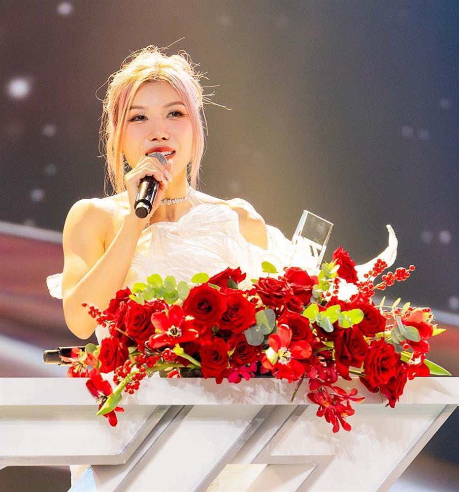 Chung kết Đạp gió: Trang Pháp khóc khi chiến thắng, Mỹ Linh nhận giải Chị đẹp của năm-2