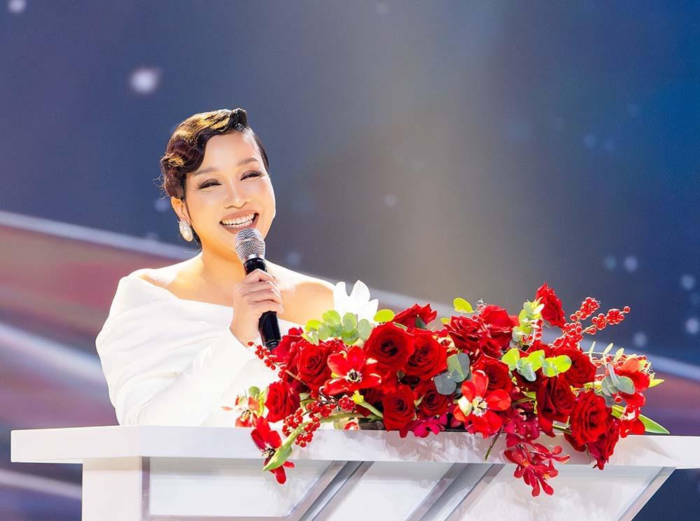 Chung kết Đạp gió: Trang Pháp khóc khi chiến thắng, Mỹ Linh nhận giải Chị đẹp của năm-4