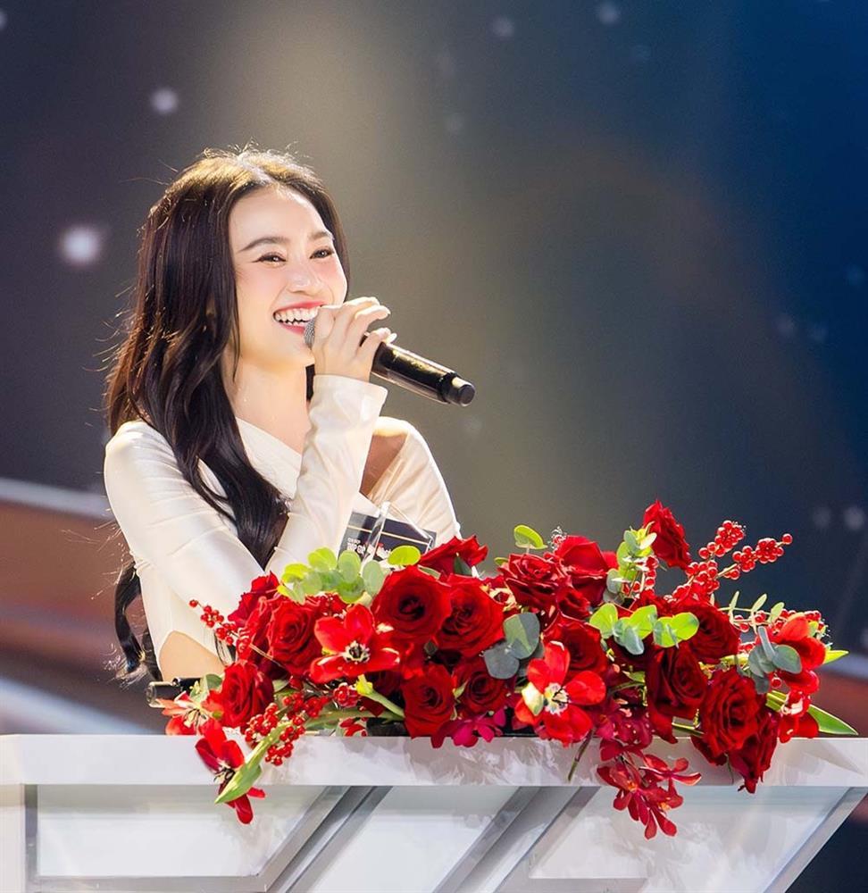 Chung kết Đạp gió: Trang Pháp khóc khi chiến thắng, Mỹ Linh nhận giải Chị đẹp của năm-5