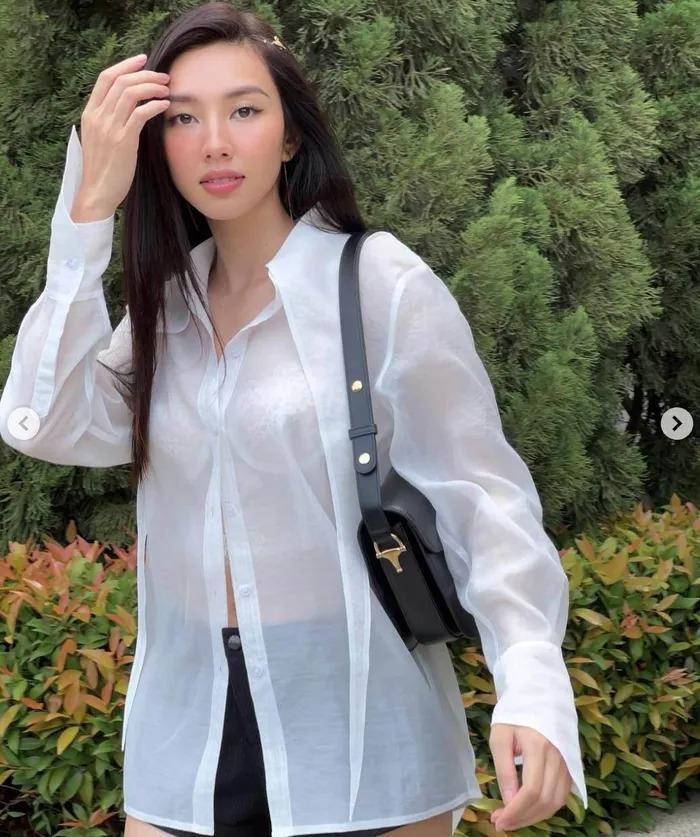 Danh tính 2 mỹ nhân múa lân gây sốt mạng xã hội là 2 nàng hoa hậu Việt đình đám?-7