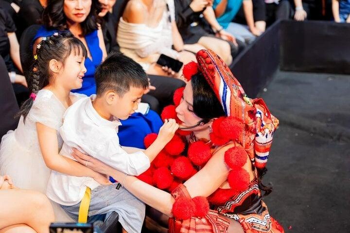 Diệp Lâm Anh: Tôi ghét bị nhìn ngó như người phụ nữ thất bại vì ly hôn-4