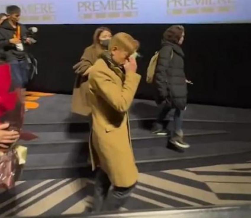 Thiên vương Quách Phú Thành đổ bệnh nặng, không thể đi máy bay khiến dân tình lo lắng-1