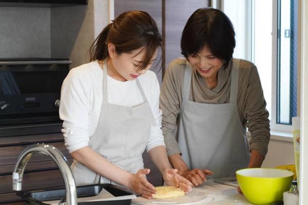 Tốt nhất là chia đều, năm nay ăn Tết nhà nội, năm sau nhà ngoại-2