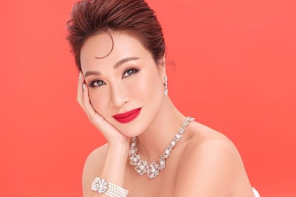 Uyên Linh sốt sắng khi hát hit của Lệ Quyên, nói một câu tiết lộ tính cách của đàn chị-5