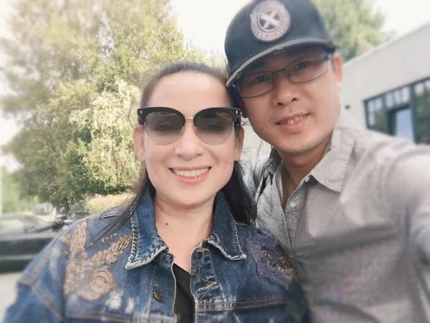 Em trai Phi Nhung vẫn nghẹn ngào nỗi nhớ sau hơn 2 năm: Bao giờ chị về với em? Chị vẫn đi diễn, đi đâu đó chưa về-3