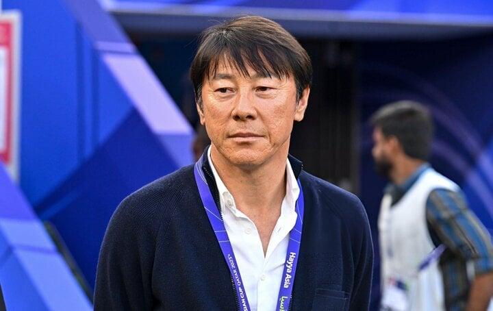 Hợp đồng HLV Shin Tae-yong phụ thuộc 2 trận gặp tuyển Việt Nam-1