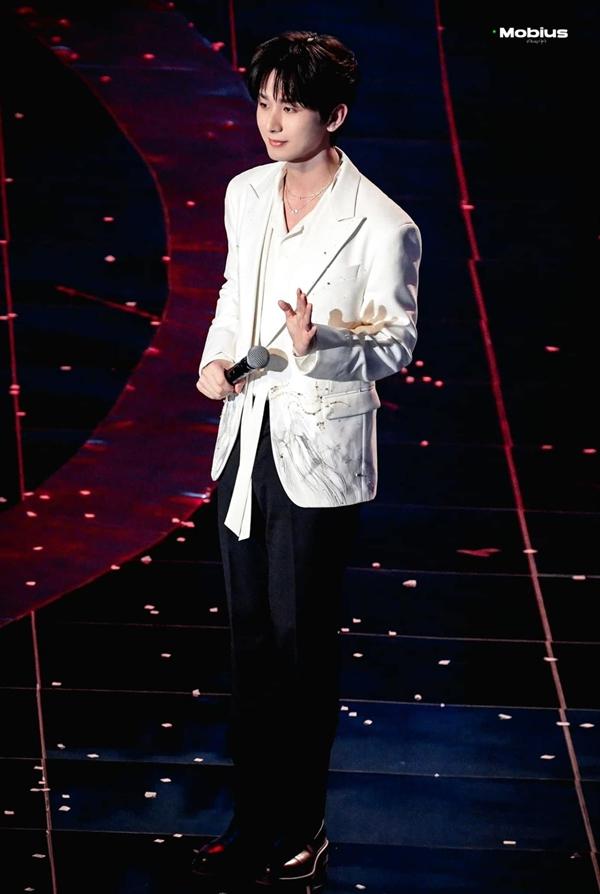 Thành Nghị gây tranh cãi khi phát âm sai từ ngữ, Tiêu Chiến, Vương Nhất Bác cũng bị liên lụy-1