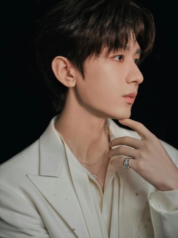 Thành Nghị gây tranh cãi khi phát âm sai từ ngữ, Tiêu Chiến, Vương Nhất Bác cũng bị liên lụy-3