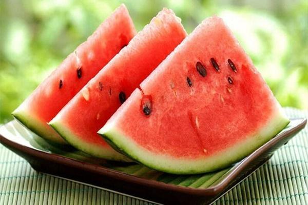Dưa hấu ngon, cung cấp nước cho cơ thể nhưng đại kỵ với nhóm người này-2