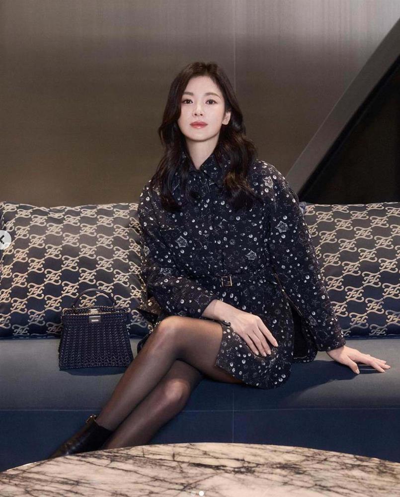 Nữ thần không tuổi Song Hye Kyo có làn da trắng phát sáng khiến bao ánh mắt đổ dồn-6