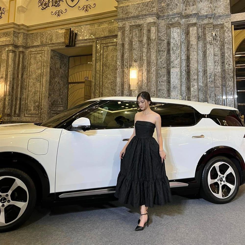 Dàn hoa khôi, á khôi Ngoại thương vừa xinh đẹp vừa đa tài giờ ra sao?-4