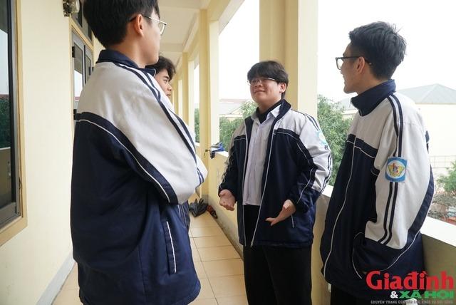 Chuyện lạ quanh giải nhất tiếng Anh quốc gia của cậu học trò chuyên Tin ở Nghệ An-3