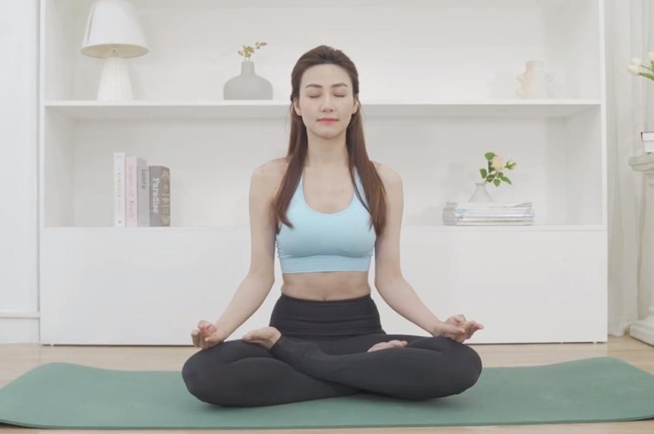 Ngân Khánh trẻ trung bất chấp tuổi U40, không cần dao kéo mà chỉ áp dụng phương pháp này-4