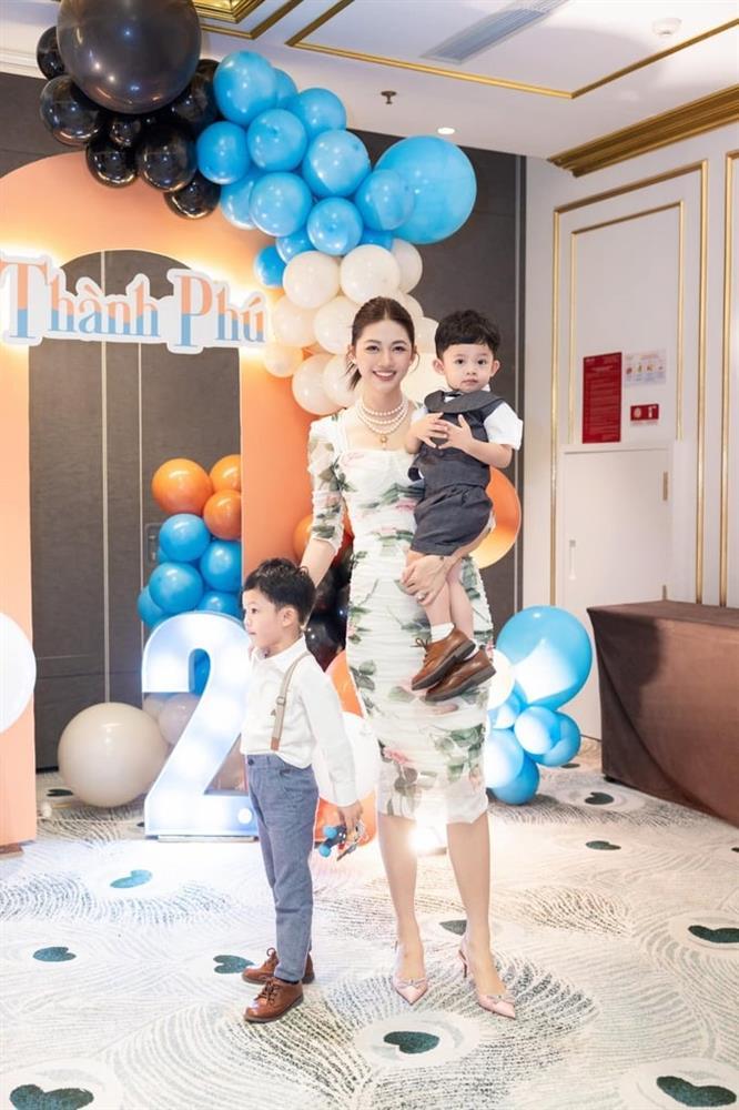 Cuộc sống sướng như tiên của những mỹ nhân Việt lấy chồng sớm-6