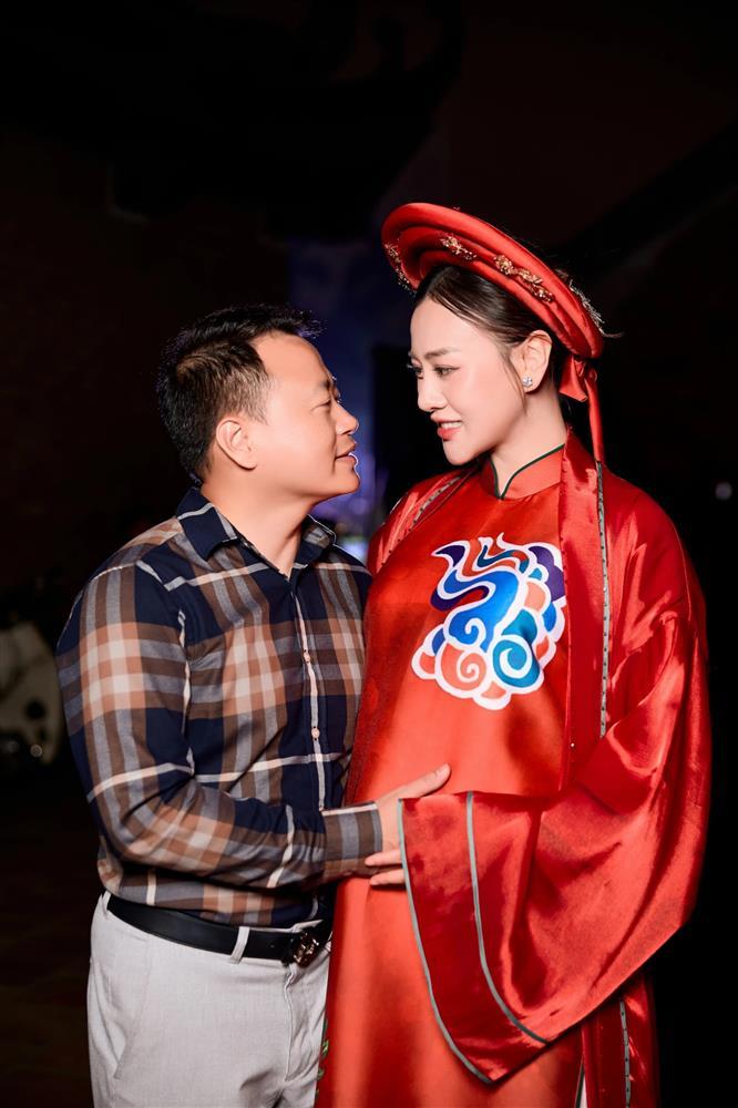 Phương Oanh bế bầu 6 tháng thả dáng chuẩn đại minh tinh-4