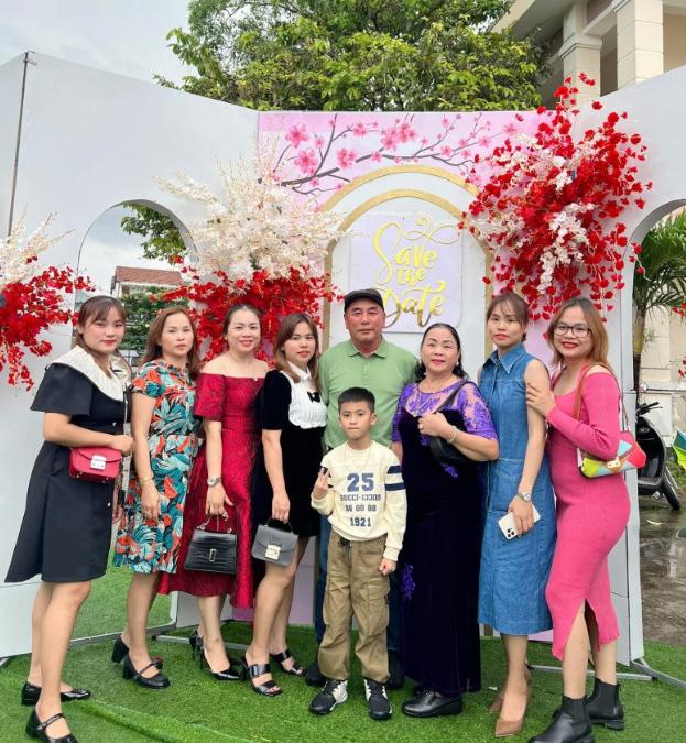 Đôi vợ chồng ở Quảng Nam có 8 con gái: Ai nấy đều yên bề gia thất, thường xuyên đến nhà thăm hỏi cha mẹ-1