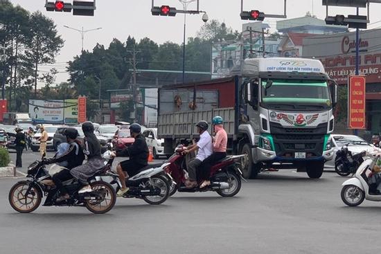 Thiếu nữ 16 tuổi bị xe tải cán tử vong trên đường về quê đón Tết