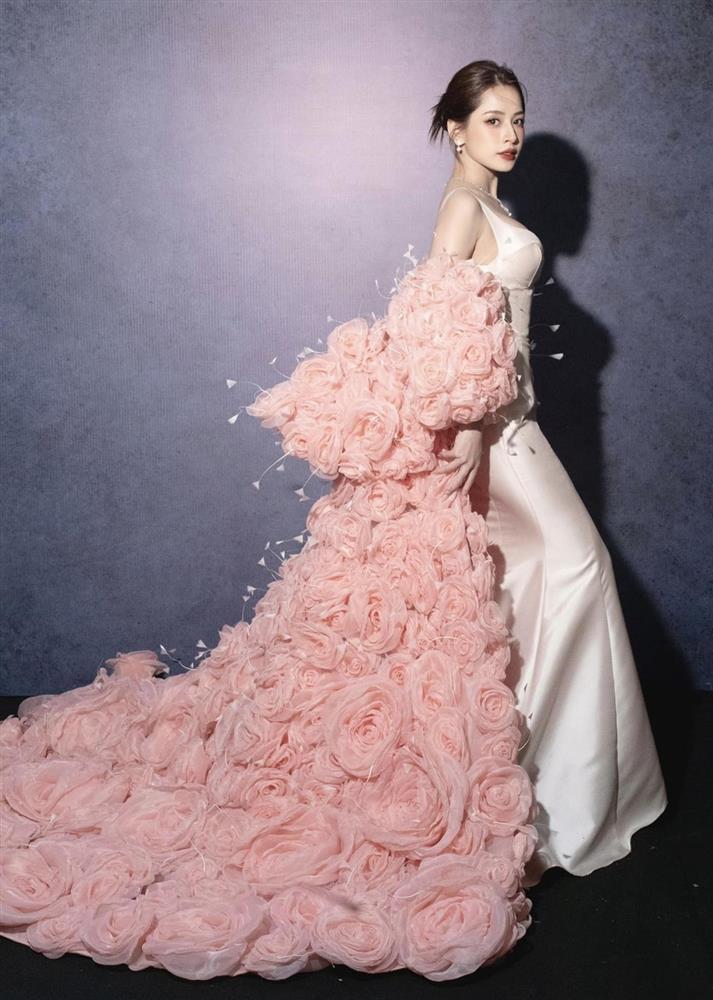 Chi Pu đẹp ngất ngây ở chung kết Chị Đẹp Đạp Gió Rẽ Sóng nhưng vướng nghi vấn diện váy nhái-2