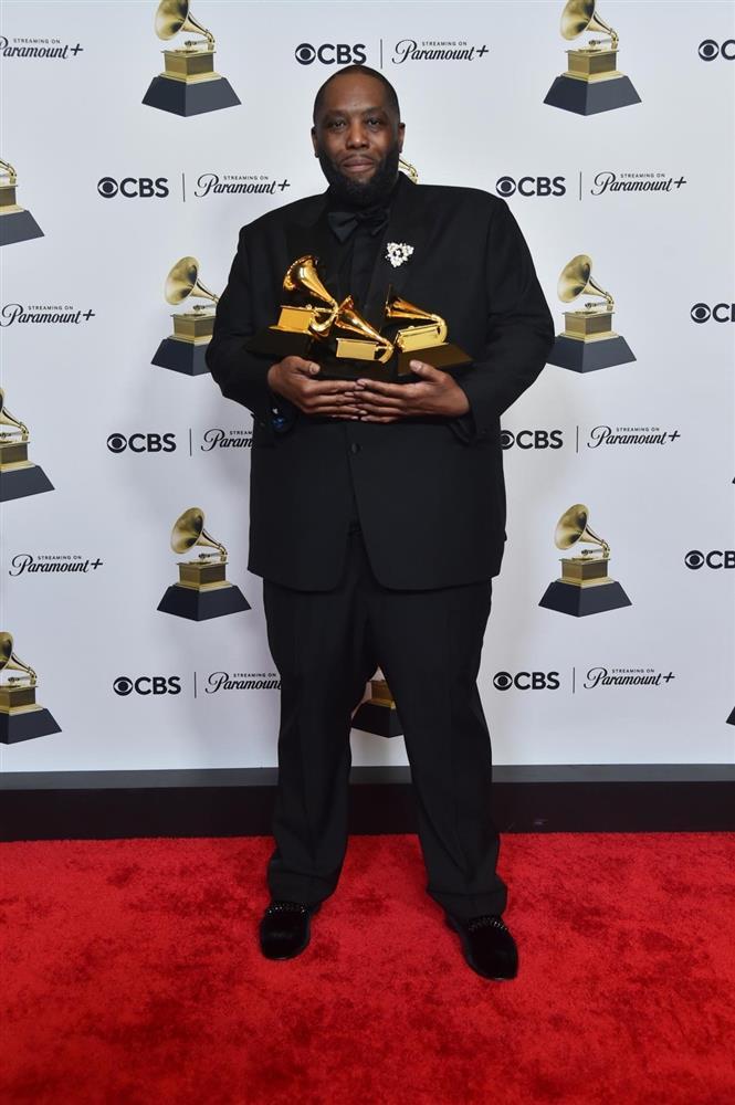 Rapper bị cảnh sát còng tay, đưa ra khỏi lễ trao giải Grammy 2024-1