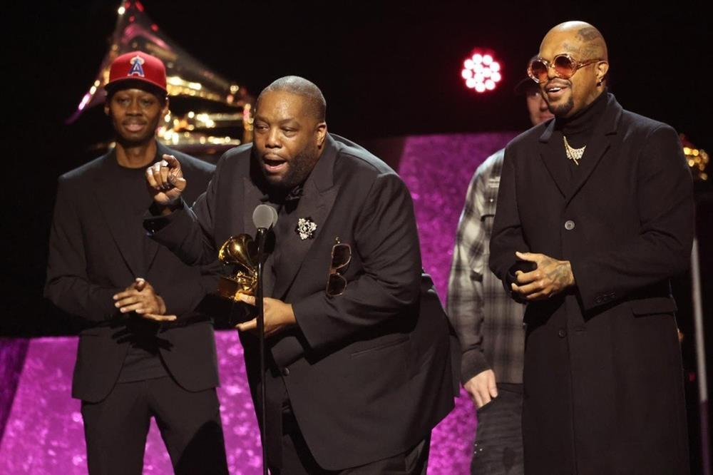 Rapper bị cảnh sát còng tay, đưa ra khỏi lễ trao giải Grammy 2024-2