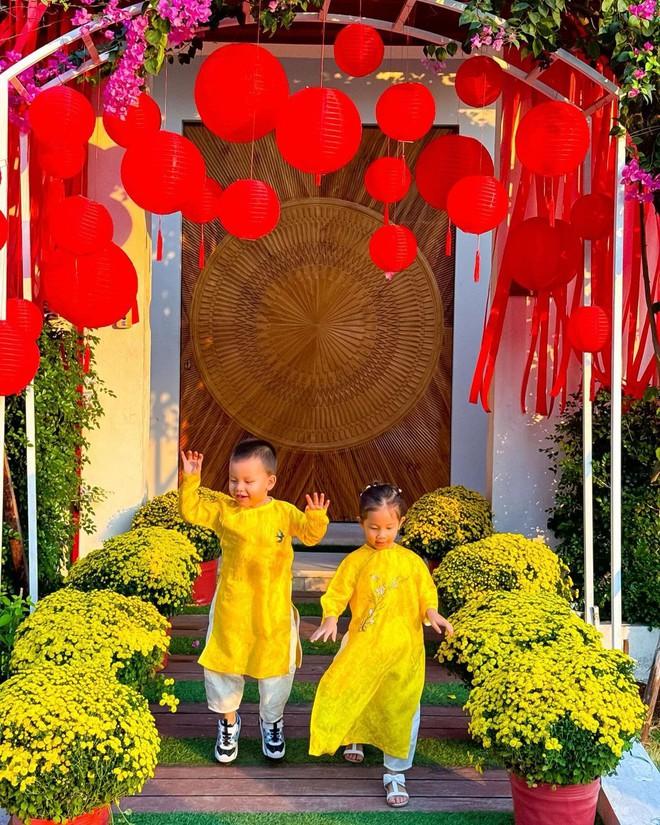 Hồ Ngọc Hà tinh tế khi chọn hoa chơi Tết Giáp Thìn trong biệt thự 30 tỷ-6