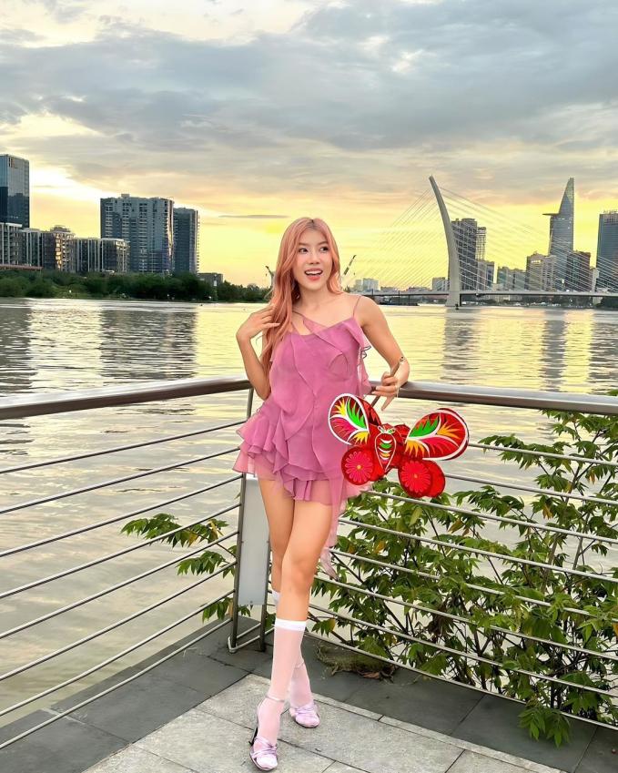 Chị đẹp quán quân Trang Pháp sở hữu tủ đồ hack tuổi, sành điệu và xịn đét-7