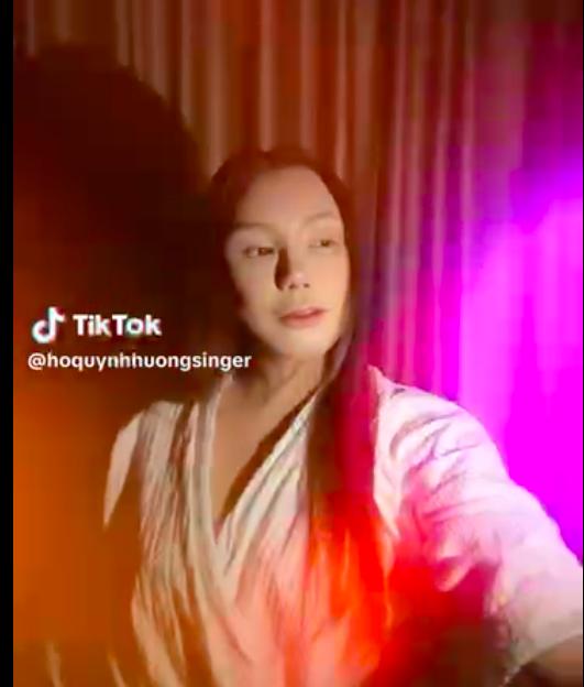 Hồ Quỳnh Hương tự tin để lộ khuôn mặt lúc ít son phấn, nhan sắc tuổi 44 ra sao?-1