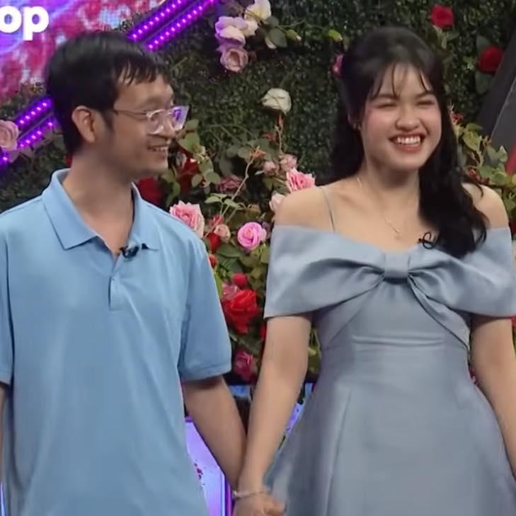 Chàng kỹ sư thu nhập 100 triệu đồng lên truyền hình tìm vợ, cô gái 22 tuổi bấm nút hẹn hò ngay lập tức-2