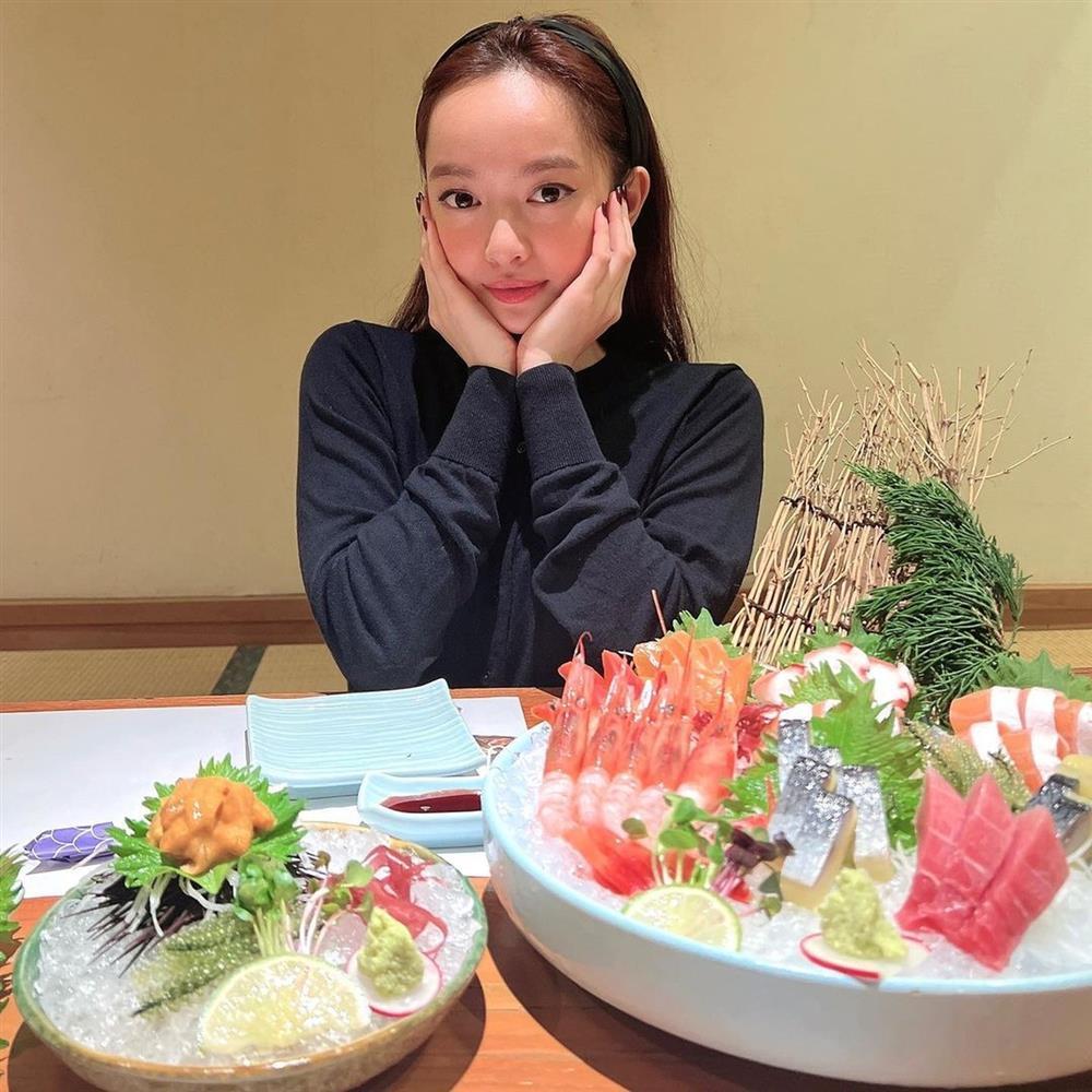 Kaity Nguyễn tuổi 25: Vóc dáng nóng bỏng, nói gì về tin đồn là đại gia?-13